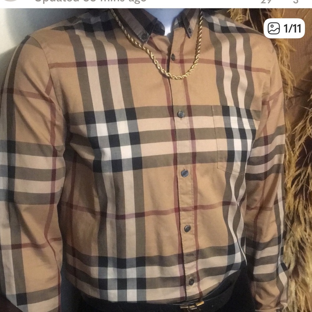 💃💥Sale💥💃Burberry Signature Plaid Gold and Black Shirt